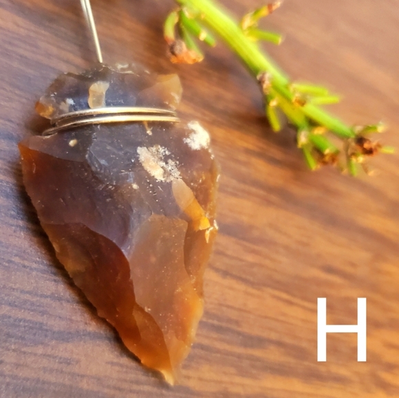 🌿 Natural Stone Arrowhead Necklace 🌿 - Picture 9 of 16